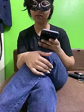 Snapshot of darkdoll007 chatting on March 2, 2026, 9:05 am darkdoll007 online show from March 2, 2026, 9:05 am