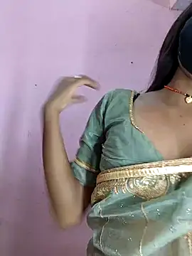 Snapshot of sweet_couple99 chatting on November 1, 2025, 5:15 pm sweet couple99 online show from November 1, 2025, 5:15 pm