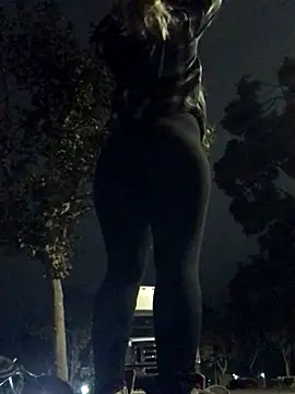 Snapshot of octaviatheillestt chatting on November 3, 2025, 12:50 pm octaviatheillestt online show from November 3, 2025, 12:50 pm