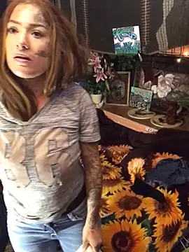 Snapshot of octaviatheillestt chatting on November 13, 2025, 8:02 am octaviatheillestt online show from November 13, 2025, 8:02 am