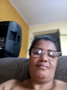 Snapshot of Pessoa54 chatting on October 22, 2025, 5:56 pm Pessoa54 online show from October 22, 2025, 5:56 pm