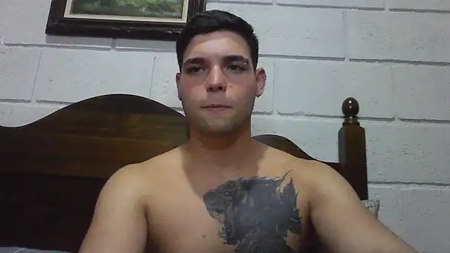 Zure-xxx online show from May 20, 2026, 1:45 am
