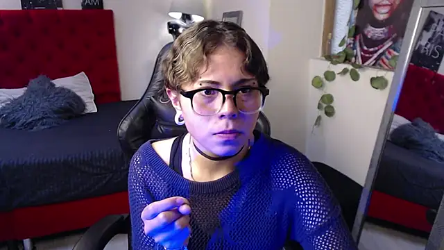 Insomniia  online show from October 20, 2025, 3:34 pm