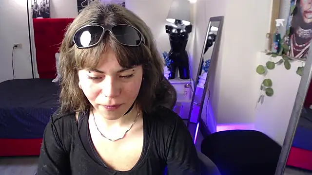 Insomniia  online show from October 22, 2025, 6:40 pm