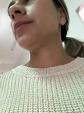 valentina herrrera online show from April 9, 2026, 3:06 pm