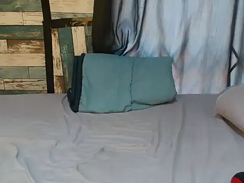 Snapshot of Monica-2701 chatting on October 22, 2025, 11:10 am Monica-2701 online show from October 22, 2025, 11:10 am