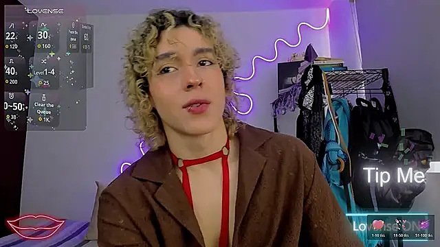 Lyric Mirage online show from November 19, 2025, 8:42 pm