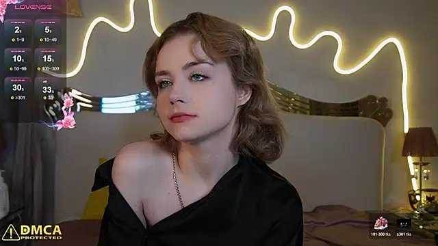 Snapshot of little__emily chatting on November 2, 2025, 12:13 am little emily online show from November 2, 2025, 12:13 am