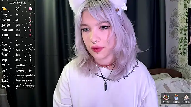 Snapshot of ElnoraVanord chatting on November 3, 2025, 8:10 pm ElnoraVanord online show from November 3, 2025, 8:10 pm