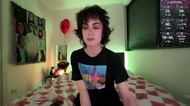 kira yoshika9e online show from February 25, 2026, 6:17 pm