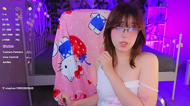 Snapshot of Soffi_Toffi chatting on October 24, 2025, 10:28 pm Soffi Toffi online show from October 24, 2025, 10:28 pm