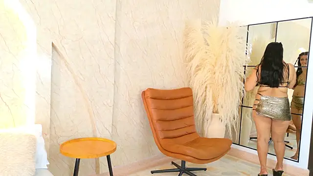 Antonella Russo1 online show from February 25, 2026, 1:32 pm