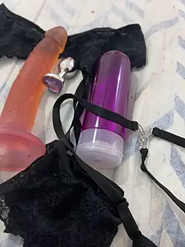 Snapshot of CACHORRONOCIU chatting on October 22, 2025, 12:00 am CACHORRONOCIU online show from October 22, 2025, 12:00 am