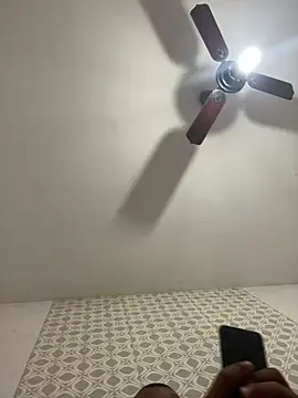 Snapshot of CACHORRONOCIU chatting on November 10, 2025, 4:17 pm CACHORRONOCIU online show from November 10, 2025, 4:17 pm