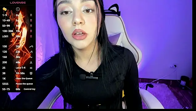 Midori rosse online show from May 1, 2026, 12:26 am
