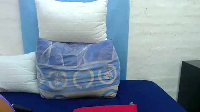 DaisyGirlxx online show from February 4, 2026, 11:05 am