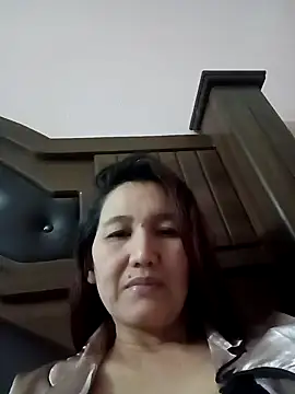 Snapshot of Bigtitsass81 chatting on October 16, 2025, 1:01 pm Bigtitsass81 online show from October 16, 2025, 1:01 pm