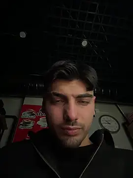 emir343475 online show from December 16, 2025, 7:41 pm