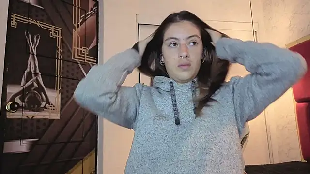 moon winy online show from November 24, 2025, 11:32 am