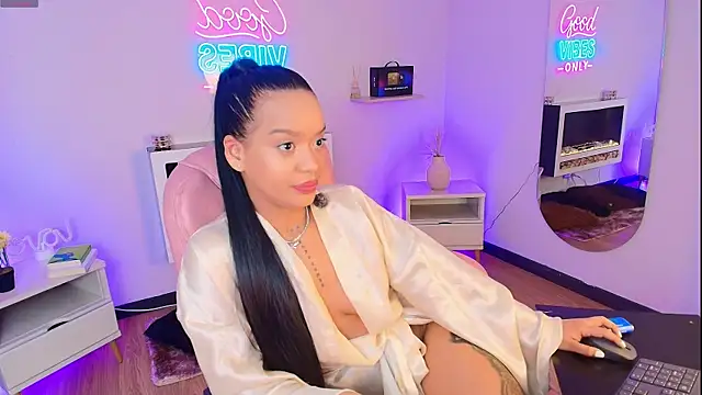 Snapshot of Miss_koko_ chatting on February 6, 2026, 2:49 am Miss koko online show from February 6, 2026, 2:49 am