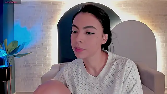 Snapshot of ChristineFord_ chatting on October 30, 2025, 12:39 pm ChristineFord online show from October 30, 2025, 12:39 pm