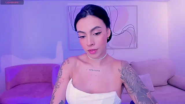 Snapshot of ChristineFord_ chatting on November 5, 2025, 6:08 pm ChristineFord online show from November 5, 2025, 6:08 pm