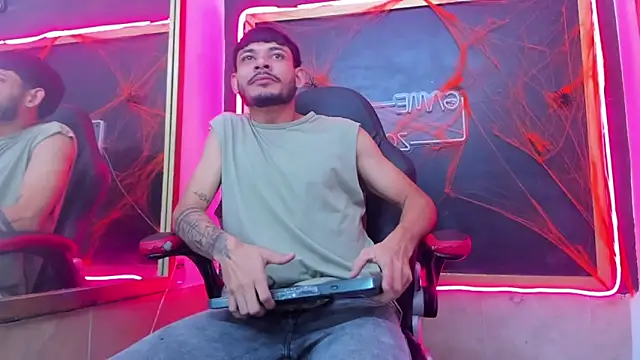 Snapshot of JHOSUE_BOY chatting on October 23, 2025, 7:45 pm JHOSUE BOY online show from October 23, 2025, 7:45 pm