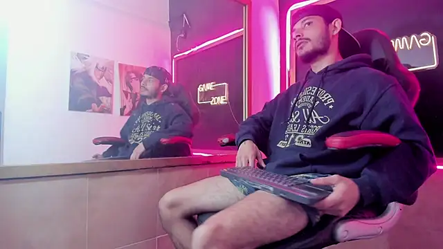 Snapshot of JHOSUE_BOY chatting on November 10, 2025, 12:04 pm JHOSUE BOY online show from November 10, 2025, 12:04 pm