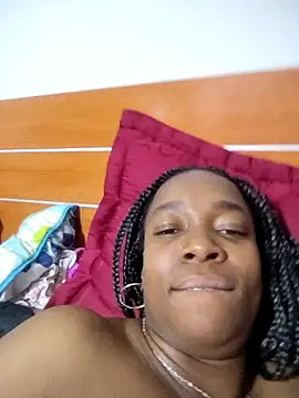 Snapshot of Britany_2-7 chatting on November 3, 2025, 2:57 am Britany 2-7 online show from November 3, 2025, 2:57 am