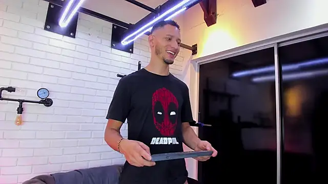 GabrielDraiven online show from November 13, 2025, 7:35 pm