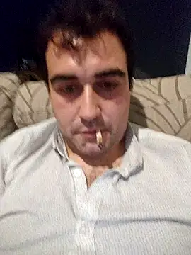 Snapshot of GluingPerson chatting on November 9, 2025, 2:54 am GluingPerson online show from November 9, 2025, 2:54 am