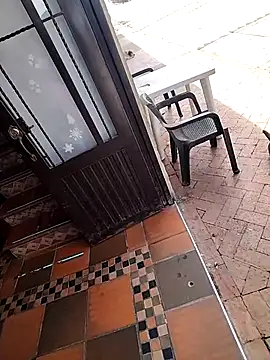 Snapshot of catalella16 chatting on December 22, 2025, 5:43 pm catalella16 online show from December 22, 2025, 5:43 pm