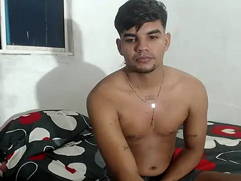 Snapshot of Charly_22cm chatting on October 17, 2025, 7:55 am Charly 22cm online show from October 17, 2025, 7:55 am