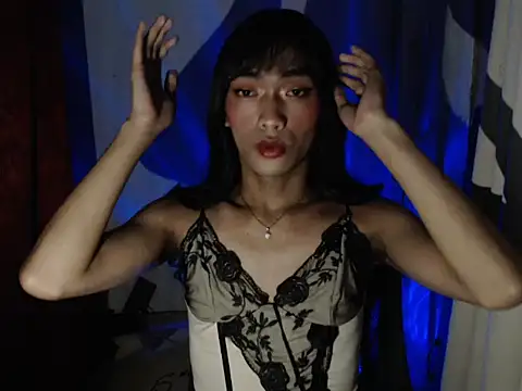 HaileyPresly online show from November 17, 2025, 6:19 am