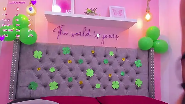 Sophiia 77 online show from March 17, 2026, 10:24 pm