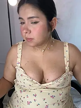 Snapshot of _Bella_7 chatting on July 18, 2026, 2:49 am Bella 7 online show from July 18, 2026, 2:49 am