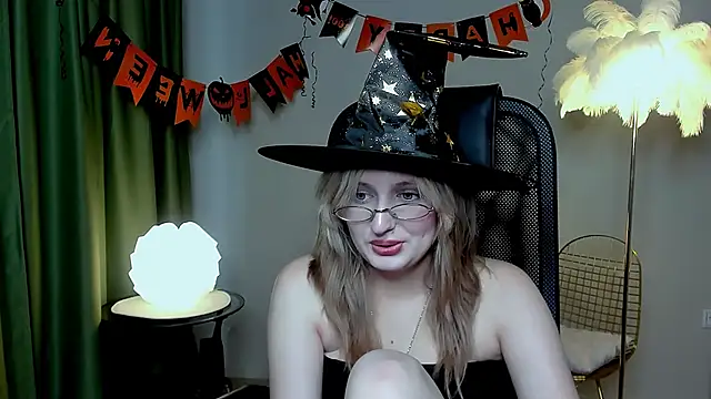 ScarlettScril online show from October 24, 2025, 9:17 am