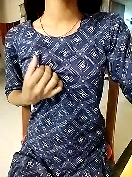 Ratri-Biswas online show from November 7, 2025, 6:46 am