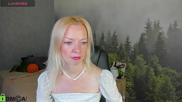 Snapshot of _Keetti_ chatting on October 27, 2025, 12:04 am Keetti online show from October 27, 2025, 12:04 am