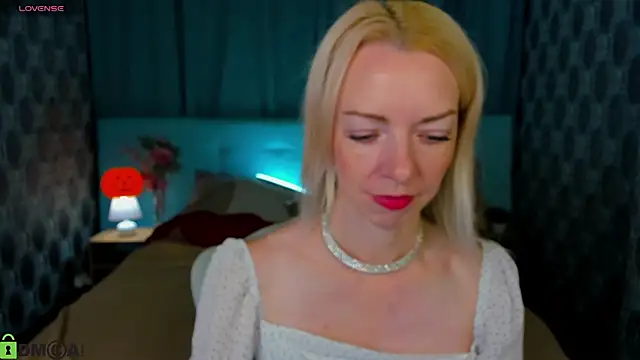 Snapshot of _Keetti_ chatting on October 29, 2025, 11:50 pm Keetti online show from October 29, 2025, 11:50 pm