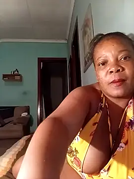 Snapshot of boobsqueenxo chatting on February 5, 2026, 6:01 pm boobsqueenxo online show from February 5, 2026, 6:01 pm