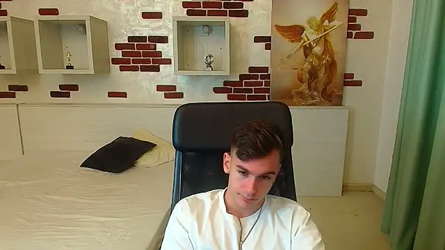 BradyFlint online show from November 30, 2025, 5:55 am