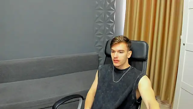 BradyFlint online show from April 15, 2026, 4:19 am