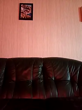 Snapshot of Ptitcouic chatting on December 1, 2025, 9:58 am Ptitcouic online show from December 1, 2025, 9:58 am