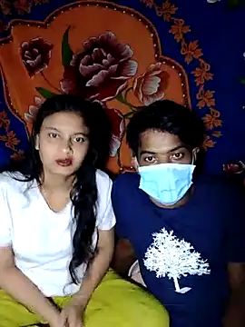 sexylive1100 online show from November 17, 2025, 3:29 pm