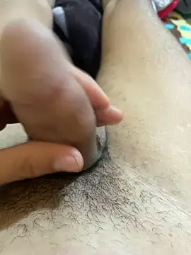 Snapshot of yoryy07 chatting on November 11, 2025, 1:33 pm yoryy07 online show from November 11, 2025, 1:33 pm