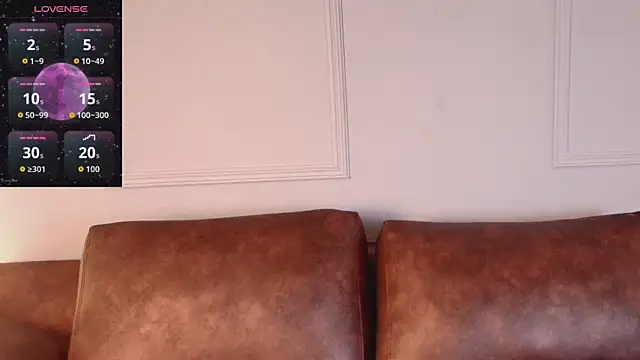 Bellaryy online show from November 6, 2025, 1:23 pm