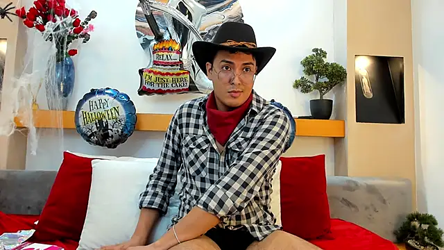 JohnBelRose online show from October 29, 2025, 7:59 pm