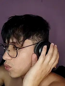 AxelKamel online show from November 11, 2025, 1:05 am