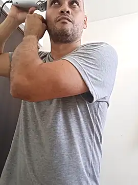 44nextdoorgentleman online show from October 22, 2025, 7:24 pm